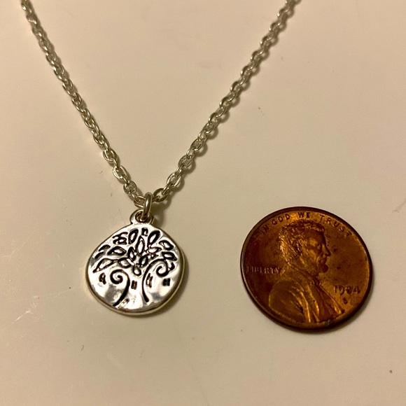 Tree of Life Silver Chain Necklace - Picture 3 of 4